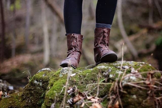 How to clean smelly hiking boots