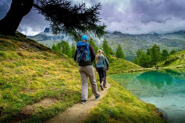 What Kind Of Pants To Wear Hiking